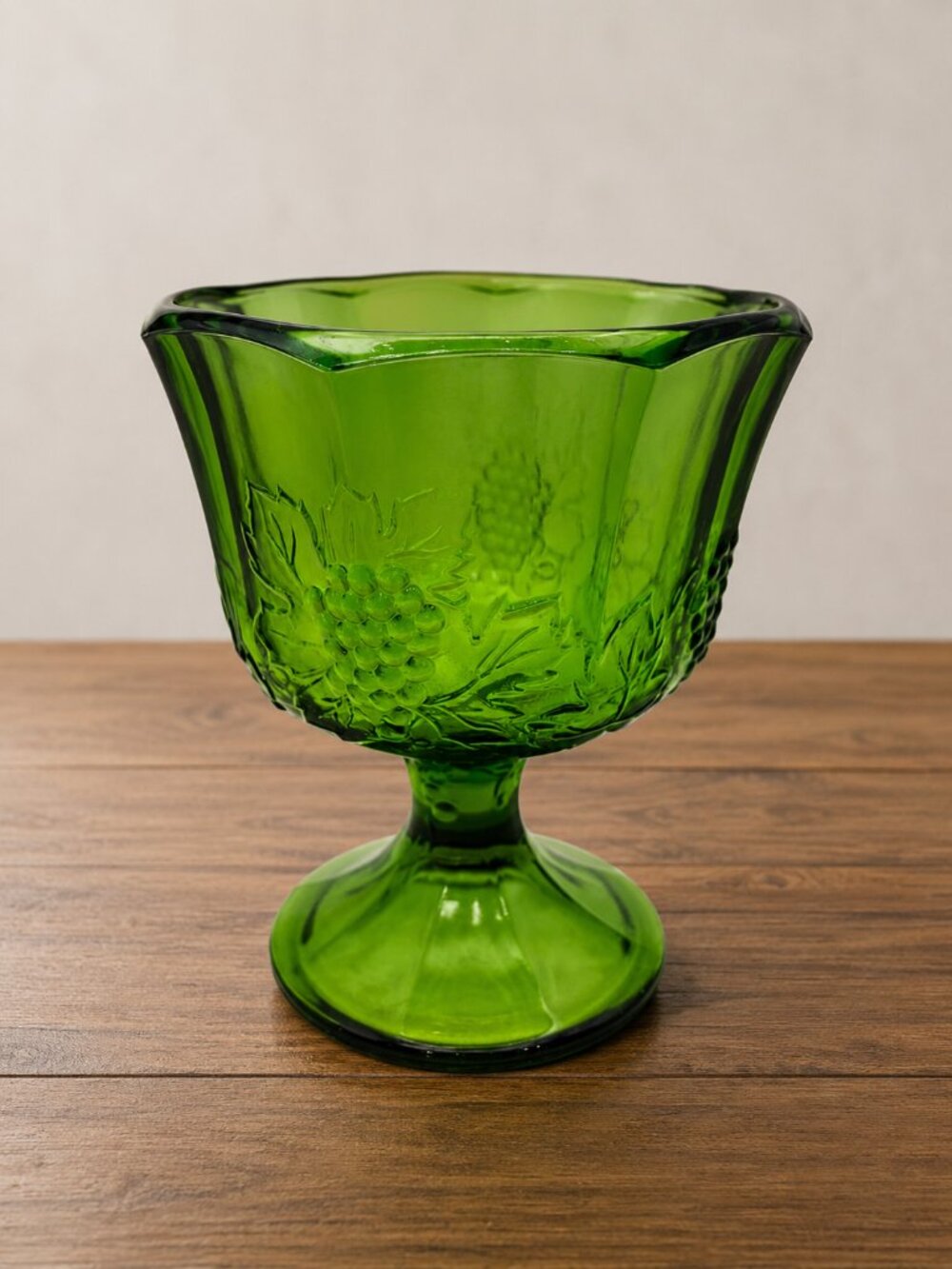 Vintage Indiana Colony Green Harvest Grape Pedestal Compote Candy Dish